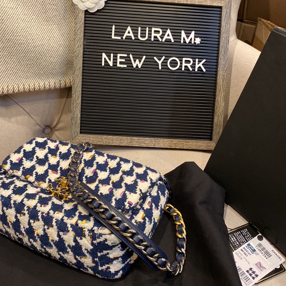 CHANEL Navy White Multicolor Houndstooth Tweed Shoulder Bag with Gold Hardware - Picture 5 of 15